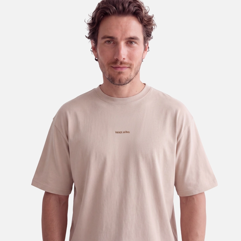 POLERA HOMBRE QUE HEAVY TAUPE HAKA HONU V27 - 3