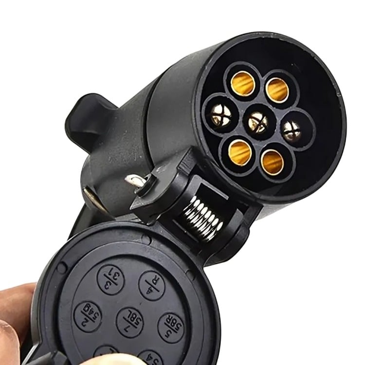 ADAPTADOR ENCHUFE VEHÍCULO AMERICANO REMOLQUE EUROPEO 7 PINES - 4