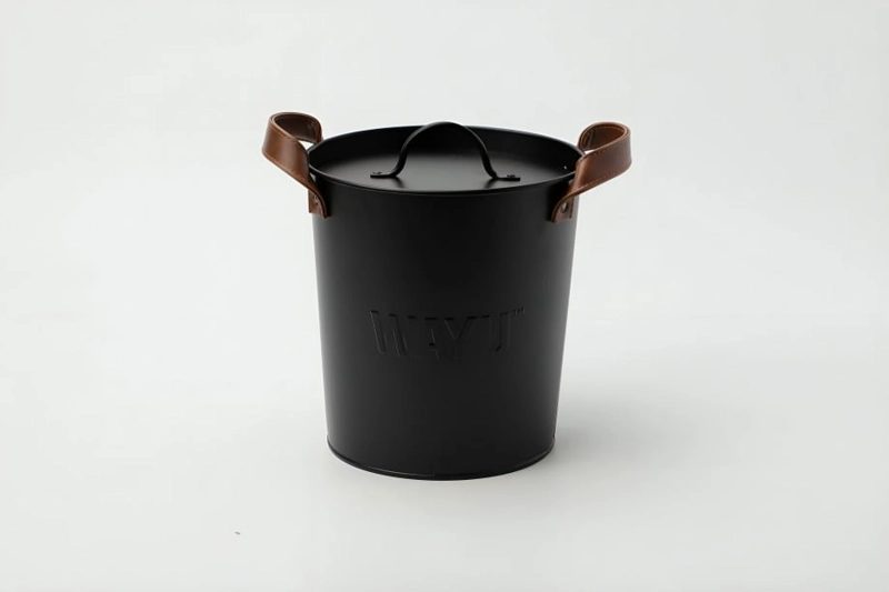 HIELERA METALICA CON TAPA WAYU - 1