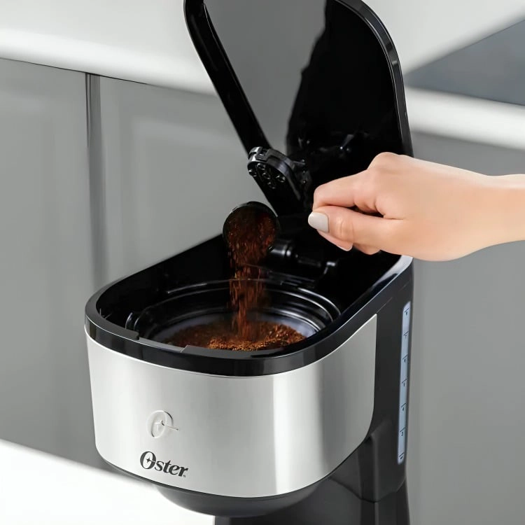 CAFETERA PROGRAMABLE OSTER®  8 TAZAS EN ACERO INOXIDABLE BVSTDC10SS - 1