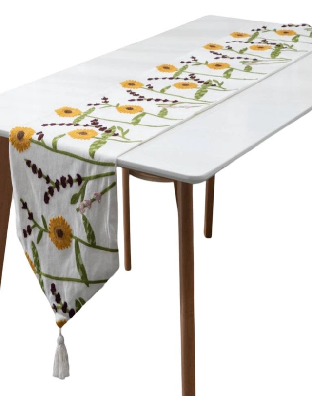 CAMINO DE MESA BORDADO ELEGANTE 33 X 180CM - 1