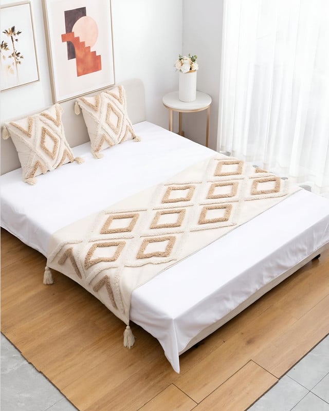 JUEGO DE PIECERA DE CAMA MAS 2 COJIN CON FUNDAS MODELO BOHO - 1