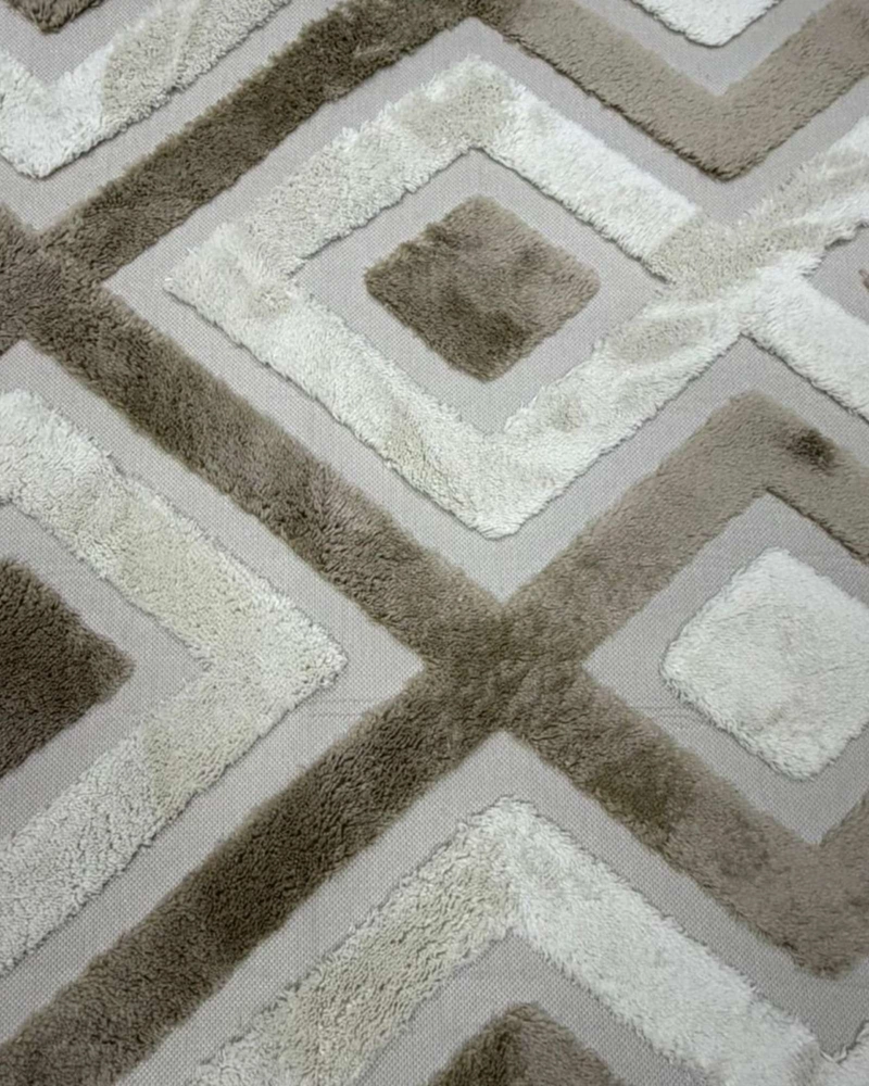 ALFOMBRA JACQUARD ANTIDESLIZANTE CON RELIEVE 150X200 CM - 1