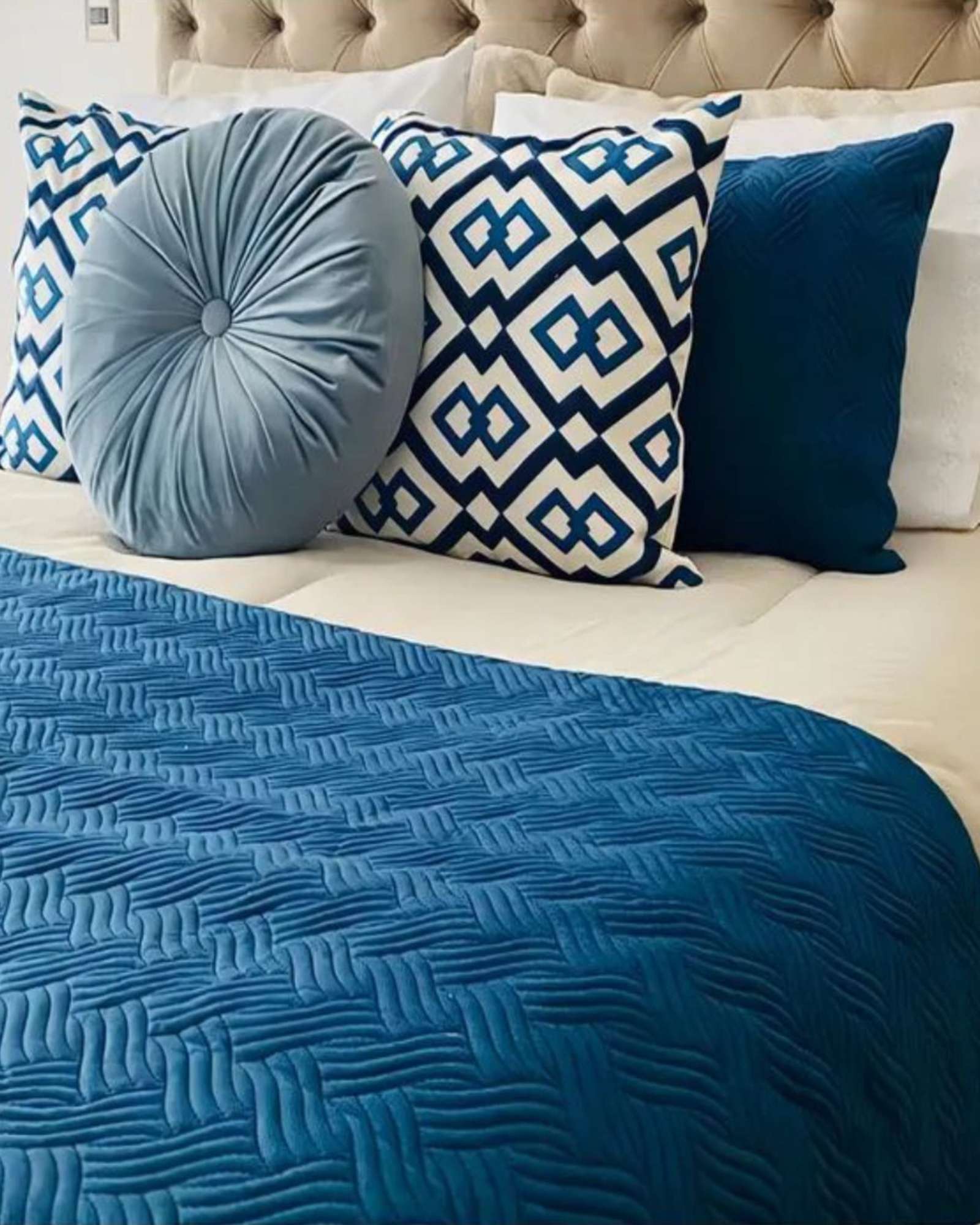 PIECERAS PLUSH CON FUNDAS DE COJIN 45×45 - 3