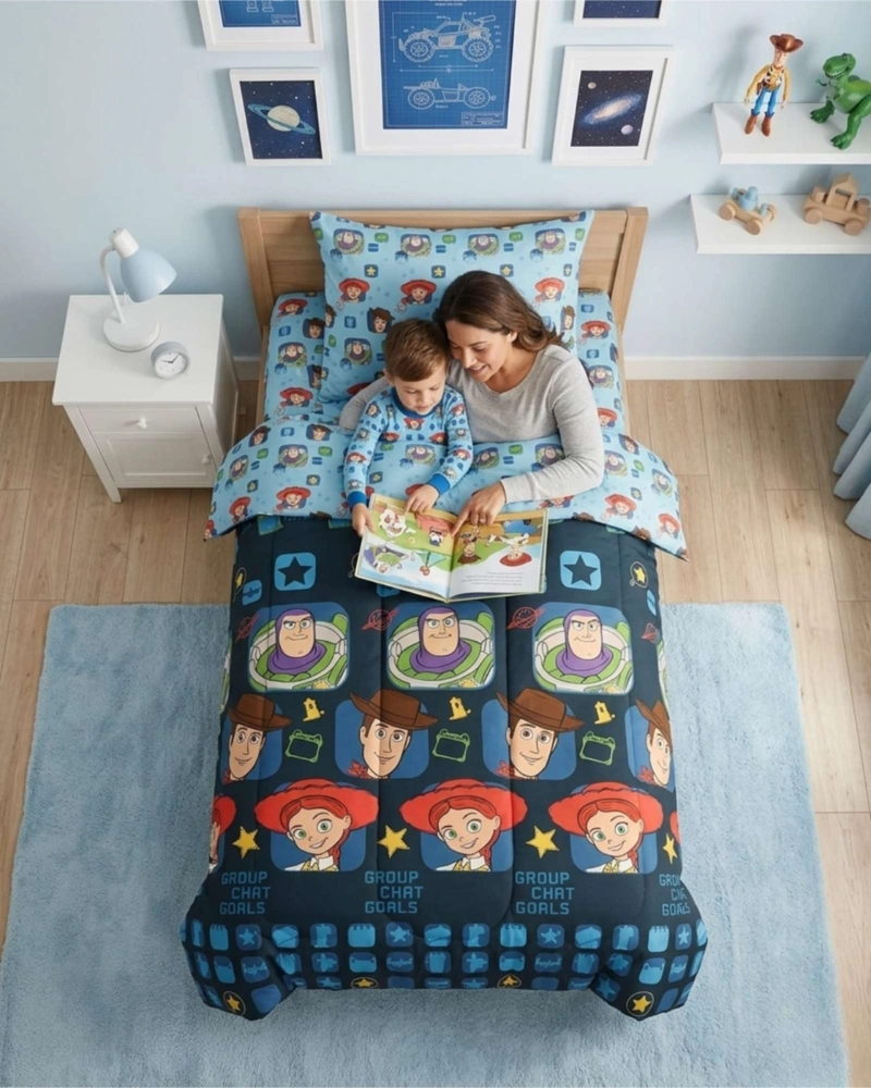 CUBRECAMA  PLUMON INFANTIL REVERSIBLE DISEÑO GALAXIA Y AMIGOS PLAZA Y MEDIA - 3