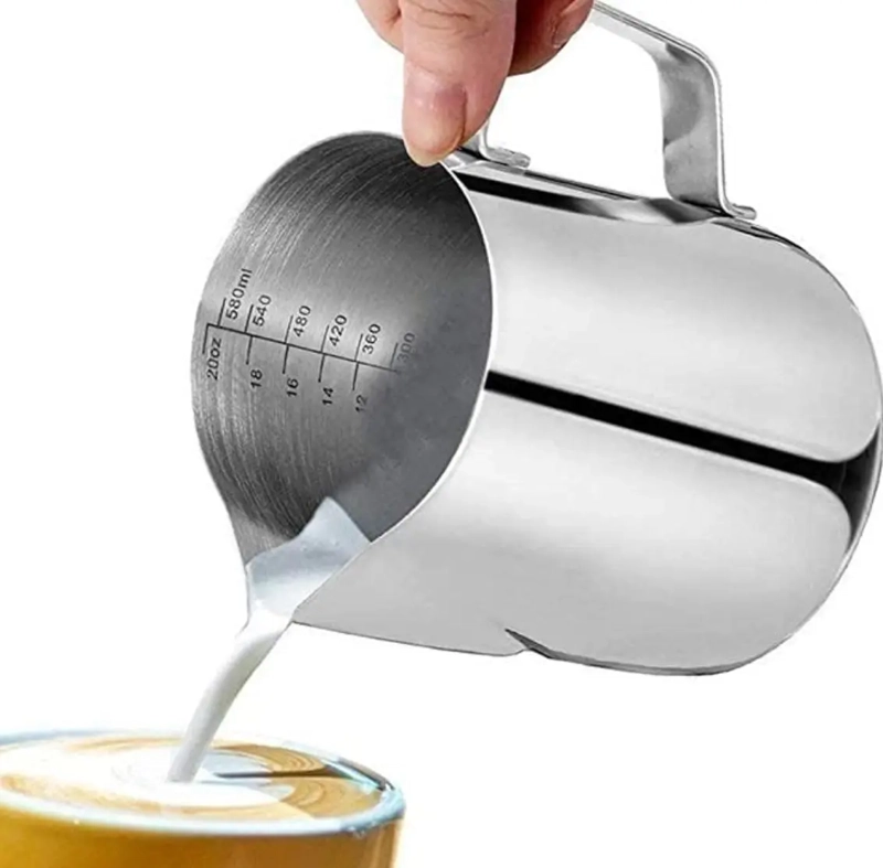 JARRA DE ESPUMA  DE LECHE - 3