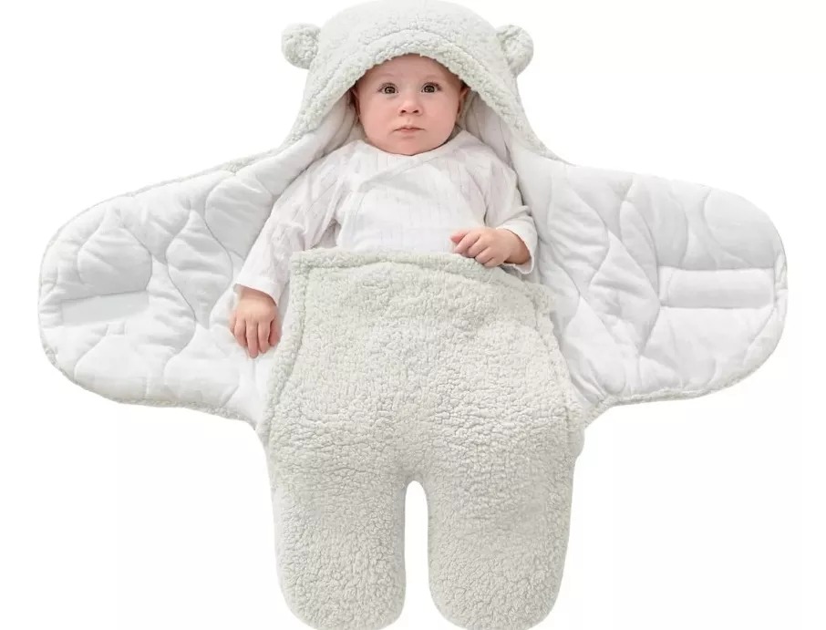MANTA BEBE SAQUITO CON OREJITAS DE CONEJITO PARA EL INVIERNO - 5