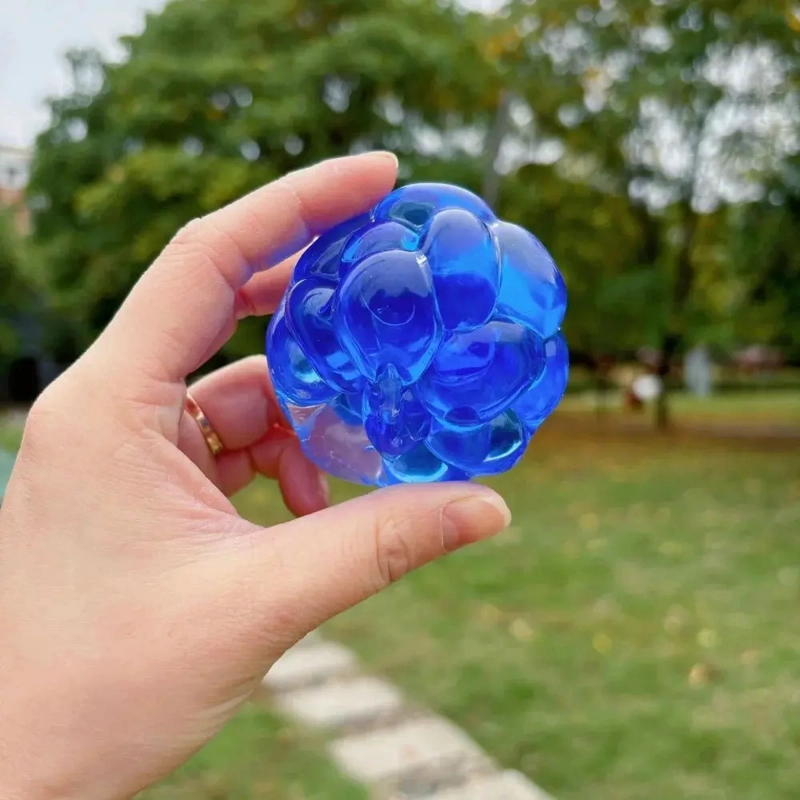 PELOTA SQUISHY ANTIESTRES CON PIEDRAS SONORAS SENSORIALES - 2