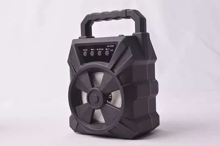 MINI PARLANTE PORTÁTIL BLUETOOTH CON LUCES LED 5W LM-S399 - 5