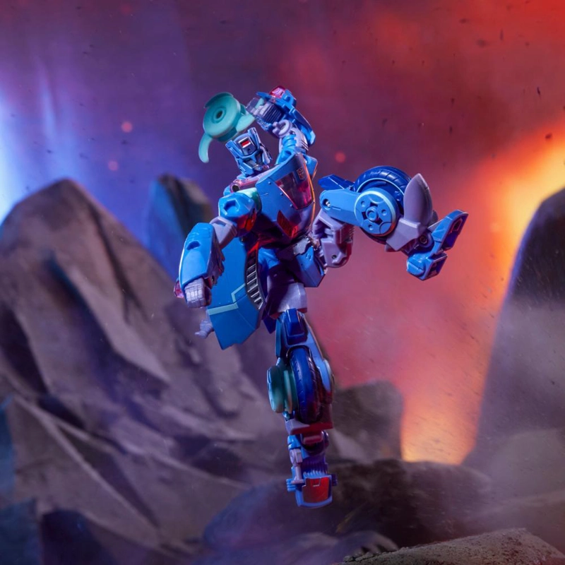 TRANSFORMERS LEGACY UNITED DELUXE CYBERVERSE CHROMIA - 6