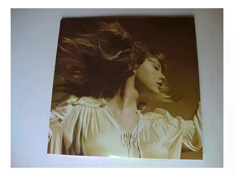 VINILO TAYLOR SWIFT/ FEARLESS (TAYLOR'S VERSION) (GOLD VINYL) 3LP - 5