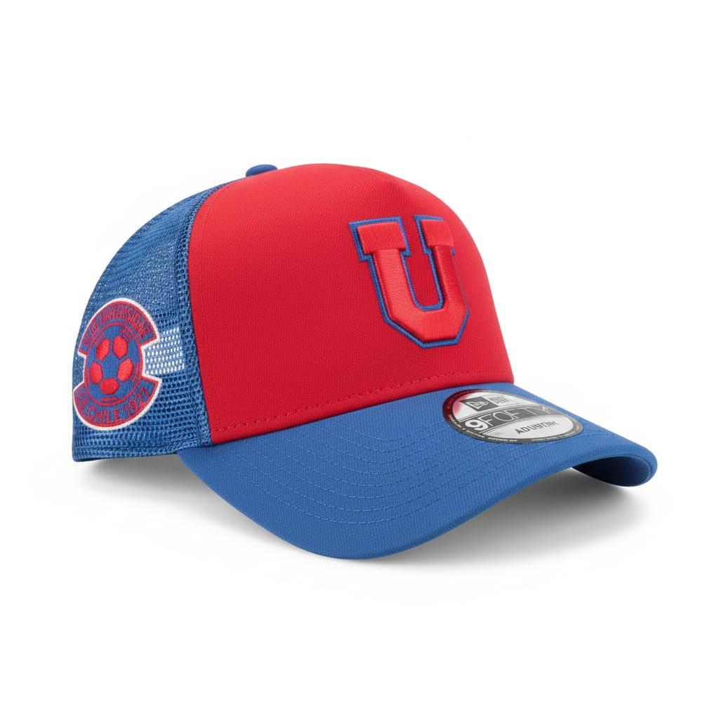 JOCKEY UNIVERSIDAD DE CHILE 2026 TRUCKER ROJO AZUL NEW ERA - 2