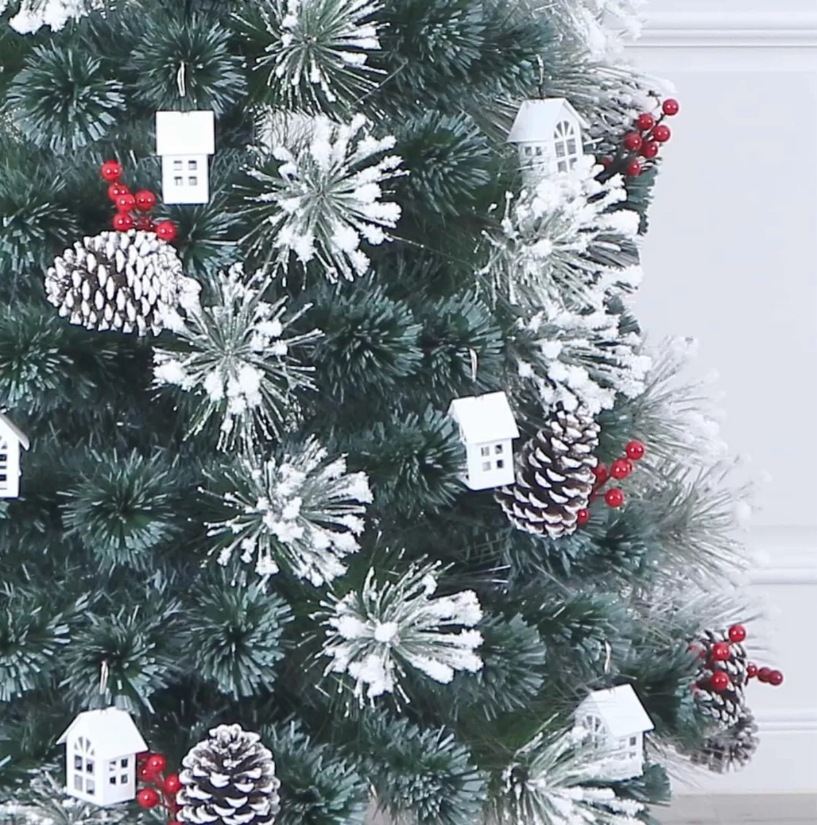 ÁRBOL DE NAVIDAD DE FIBRA ÓPTICA DECORADO FRUTOS ROJOS 150CM - 4