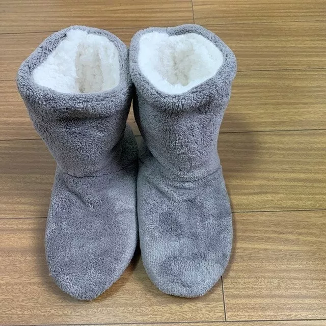 2 PANTUFLAS TIPO BOTA CON CHIPORRO PARA INVIERNO DE ADULTO - 1