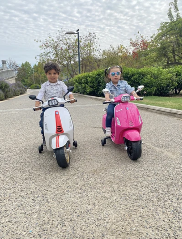 MOTO A BATERIA VESPA SPRINT RACING - KIDSCOOL - 7