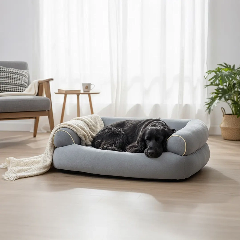 CAMA SOFA PARA PERROS PETSCOOL TALLA M LAVABLE Y ORTOPEDICA 70X55 GRIS - 2
