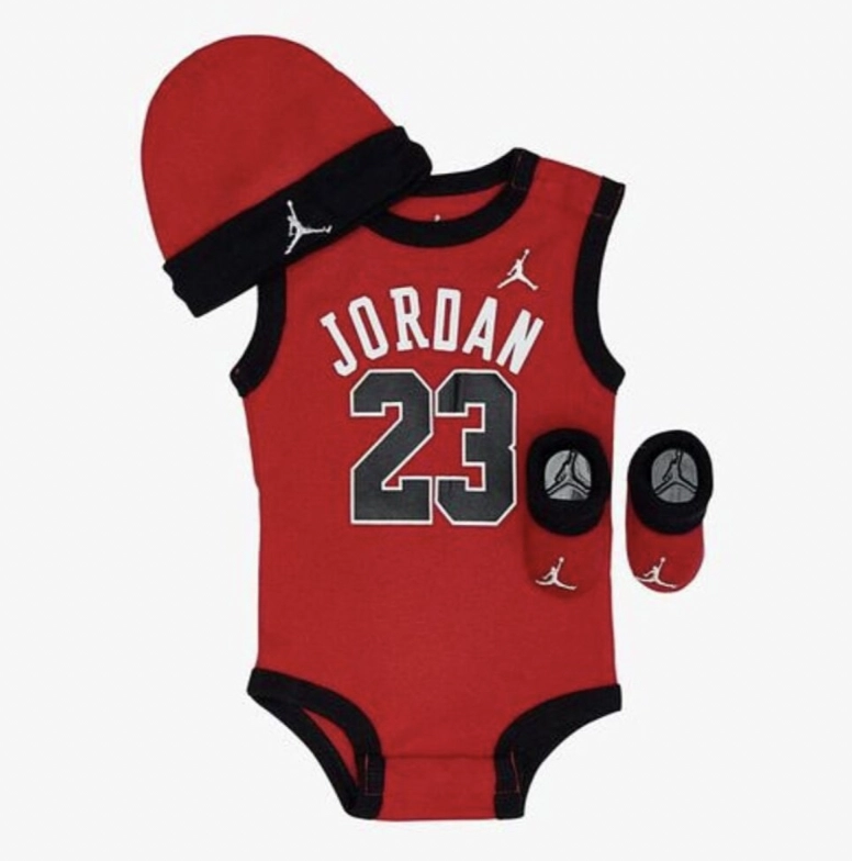 SET JORDAN BODY, GORRO Y BOTINES - 1