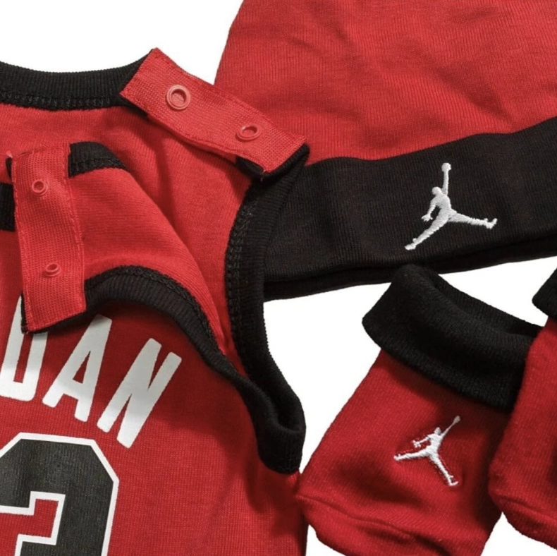 SET JORDAN BODY, GORRO Y BOTINES - 6