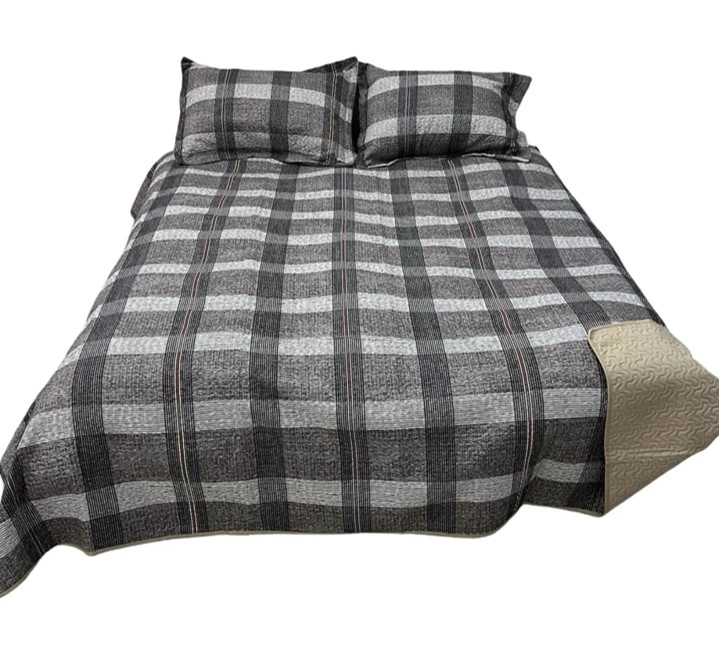 CUBRECAMA DE NIÑO QUILT DE VERANO 1.5 PLAZA AZUL MARINO CON DISEÑO FUTBOL - 2