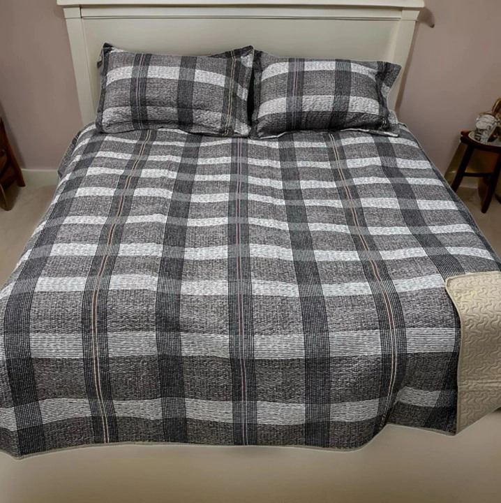 CUBRECAMA DE NIÑO QUILT DE VERANO 1.5 PLAZA AZUL MARINO CON DISEÑO FUTBOL - 4