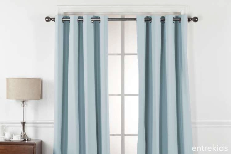 CORTINAS 100% BLACKOUT 2 LIENZO ENGOMADA 140X230 C/U COLOR BURDEO - 2