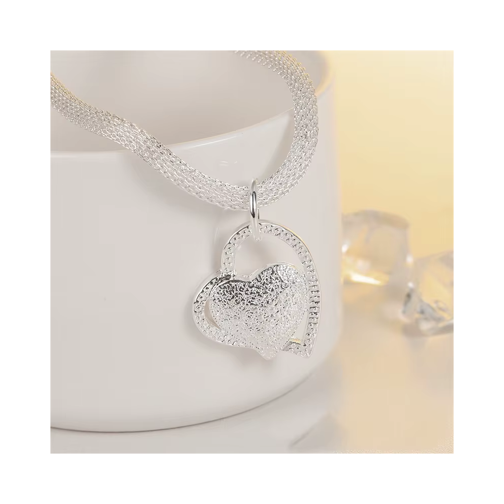Collar Malla Plateado Con Colgante Corazón - 4