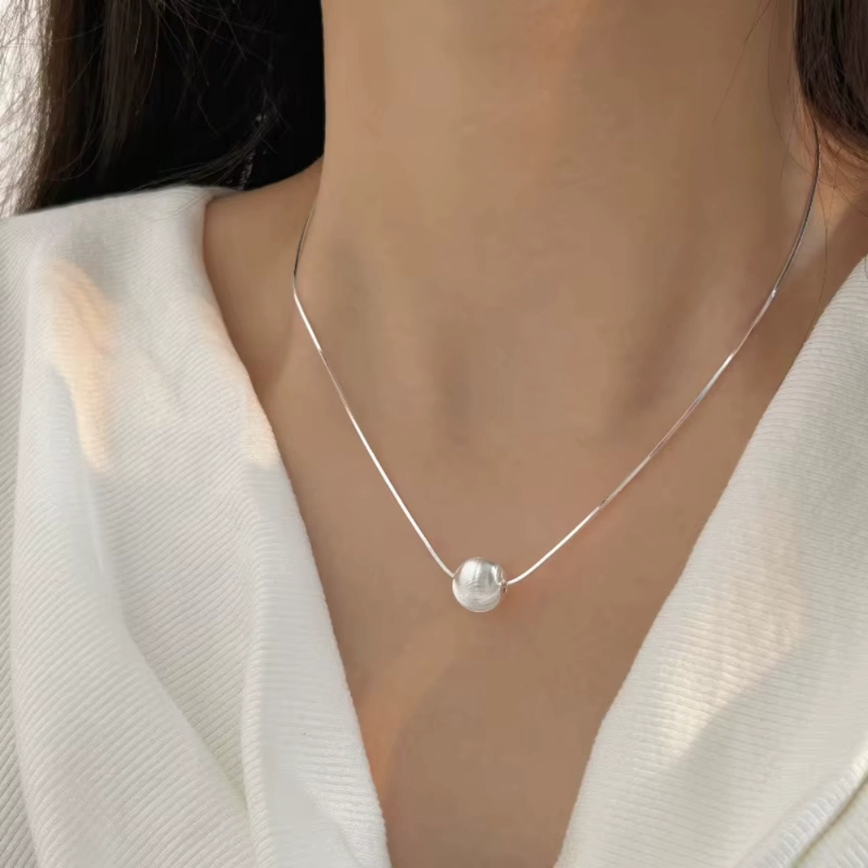 COLLAR ESFERA TEXTURIZADA PLATA 45 CM - 4