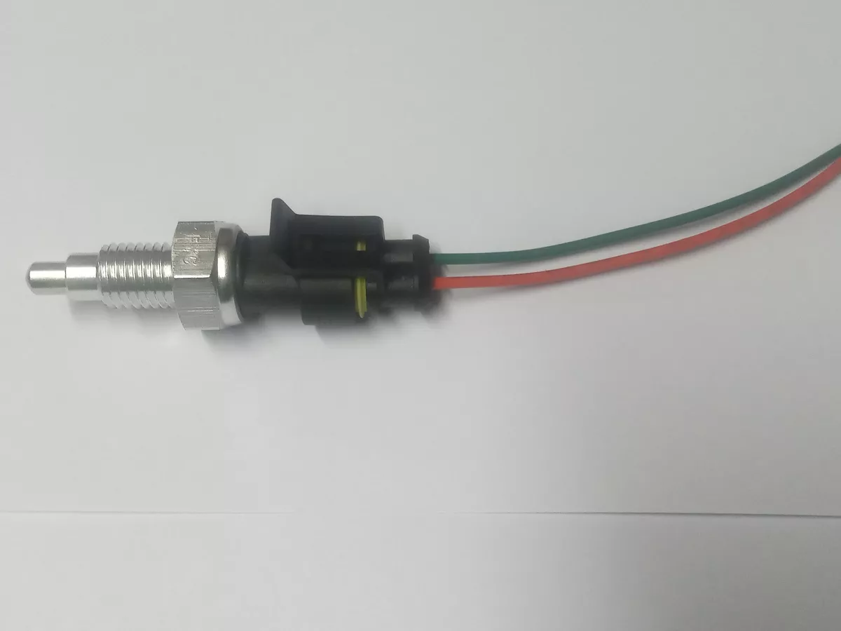 CONECTOR BULBO MARCHA ATRÁS CHEVROLET AVEO OPTRA VIVANT 1.6 - 1