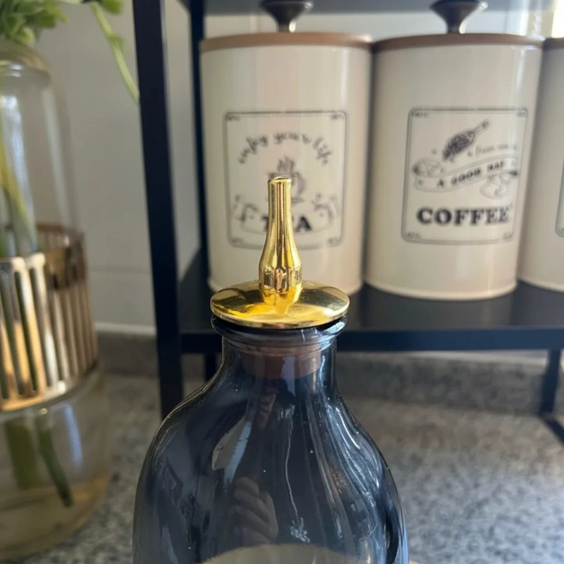 DISPENSADOR PARA ENDULZANTE NEGRO - DORADO B - 3