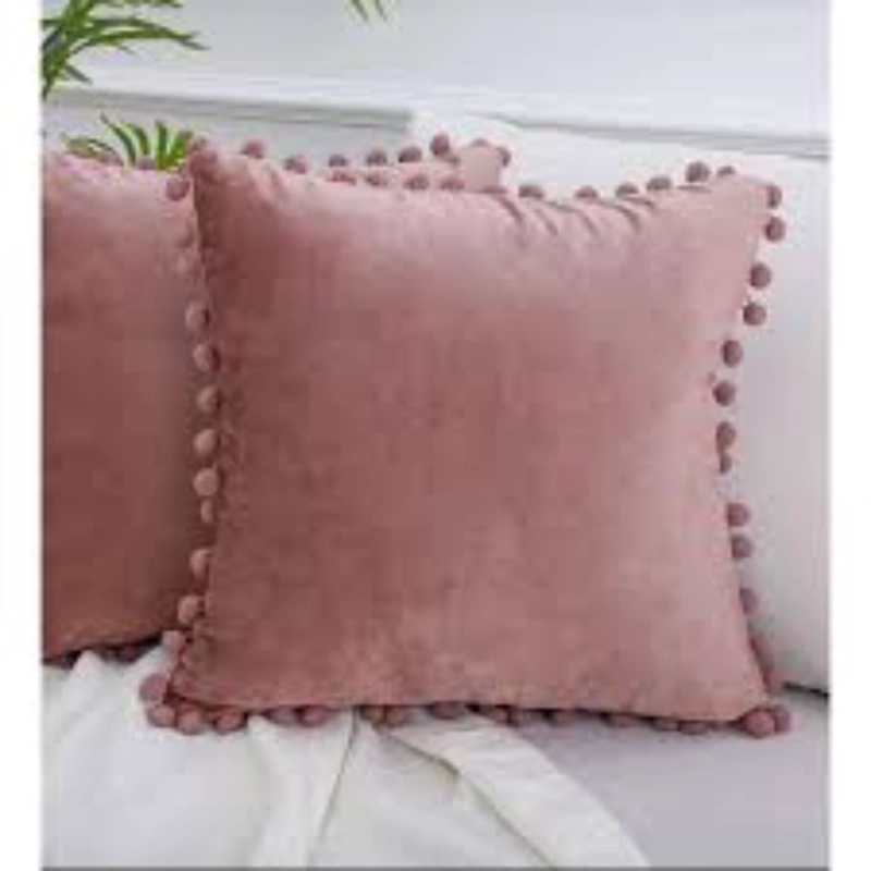 SET DE 2 COJINES DE TERCIOPELO CON POMPOM - ROSADO - 3