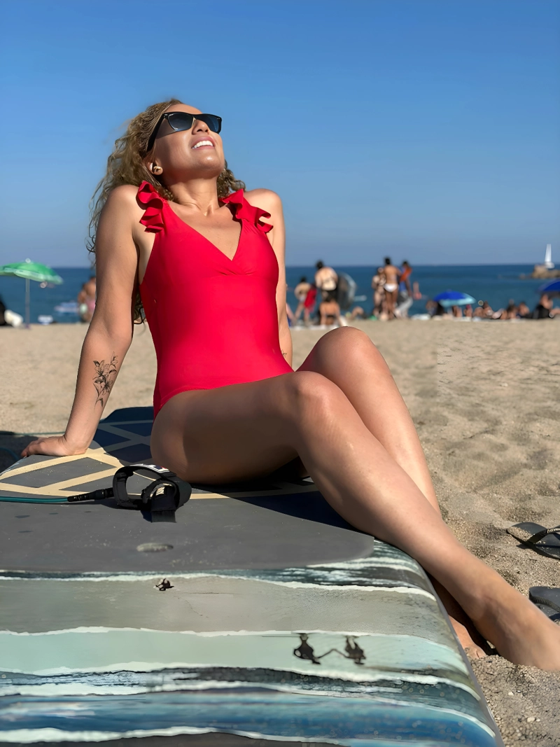 TRAJE DE BAÑO EN COLOR ROJO CON BOLERO Y CONTROL DE ABDOMEN OUTLET  97975 - 3