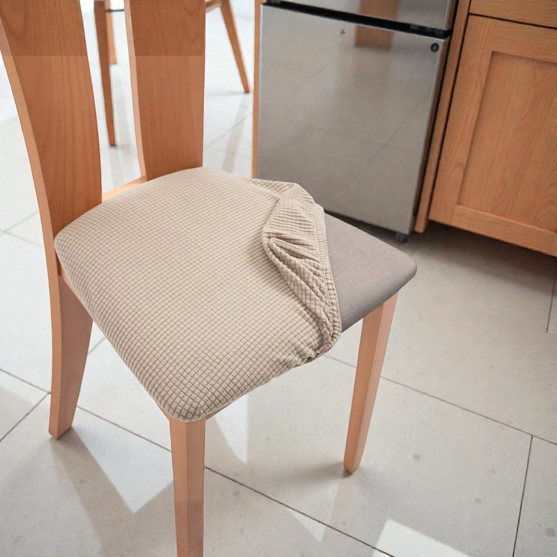 SET DE 6 FUNDAS PARA ASIENTO DE SILLAS ELASTICADAS TEXTURIZADA CUADRILLE COLOR BEIGE - 2