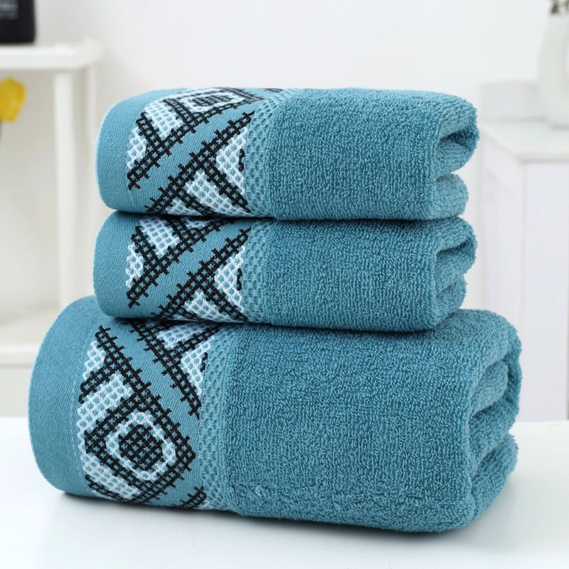 SET 3 TOALLAS DE BAÑO 100% ALGODON BORDADAS CUERPO Y MANOS VERDE - 1