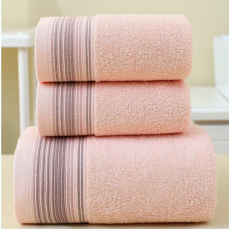 PACK 3 TOALLAS DE BAÑO 100% ALGODON BORDADAS CUERPO Y MANOS ROSADO - 1