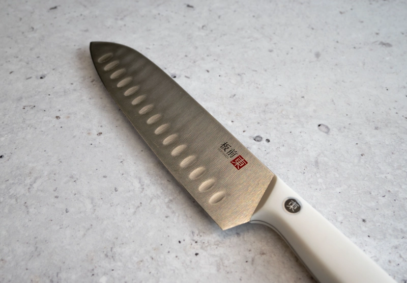 CUCHILLO SANTOKU BLANCO TOKAI WAYU - 4