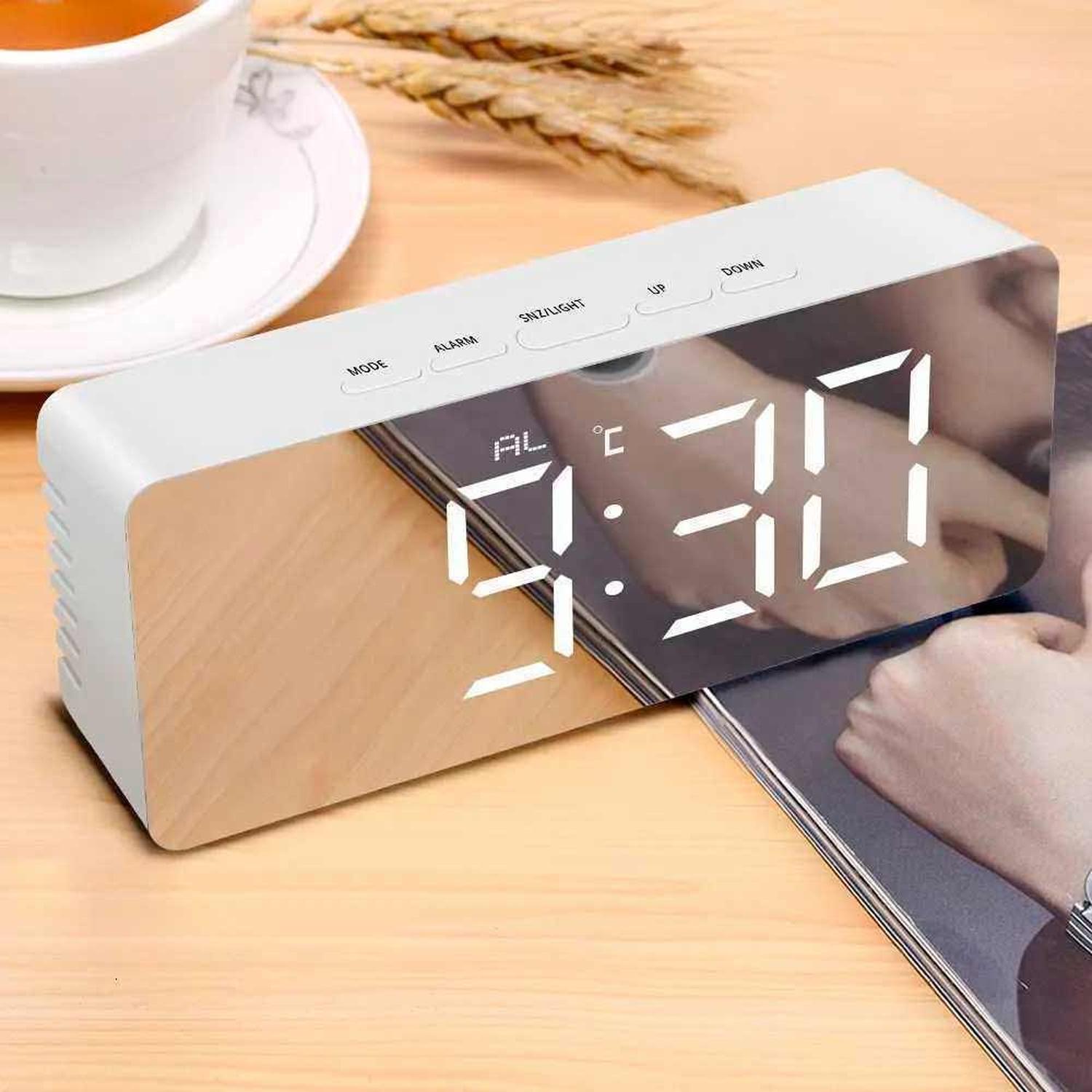 RELOJ DIGITAL LUZ LED NUMEROS ILUMINADO COLOR PUERTO USB - 5
