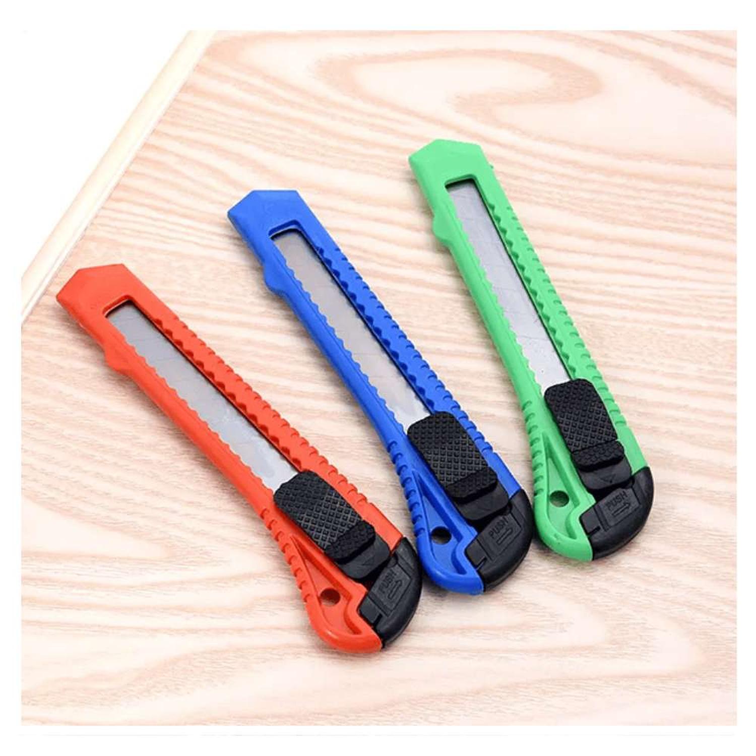 CORTA CARTÓN GEN PAPELERIA CUTTER CARTONERO RETRACTIL MANUALIDAD COLOR AL AZAR - 3