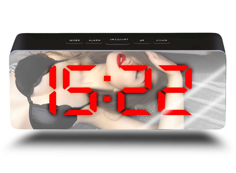 RELOJ DIGITAL LUZ LED NUMEROS ILUMINADO COLOR PUERTO USB - 1