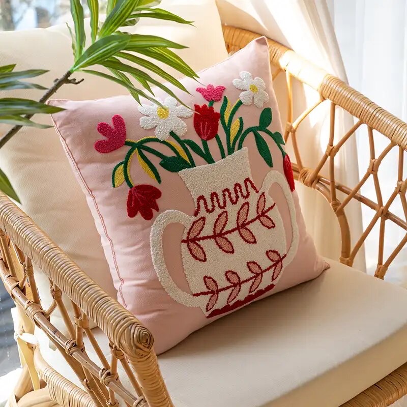 FUNDA COJÍN HOMESTORE BORDADA FLORERO 45 X 45 CM ROSADO - 2