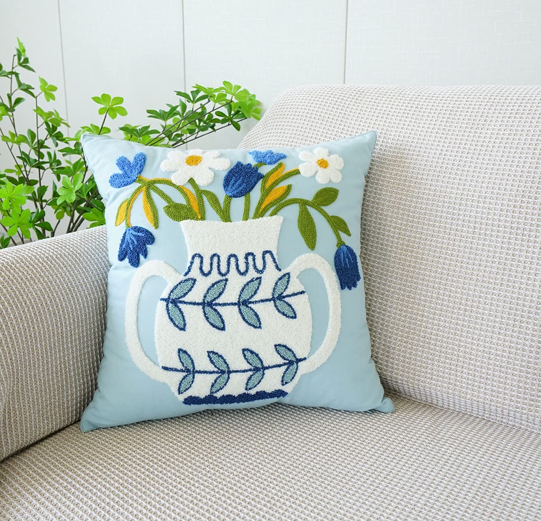FUNDA COJÍN HOMESTORE BORDADA FLORERO 45 X 45 CM CELESTE - 1