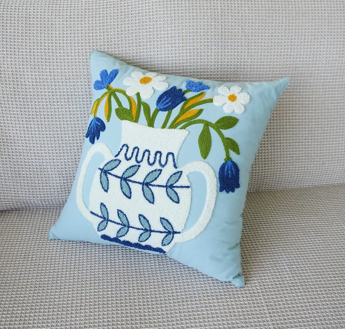 FUNDA COJÍN HOMESTORE BORDADA FLORERO 45 X 45 CM CELESTE - 2