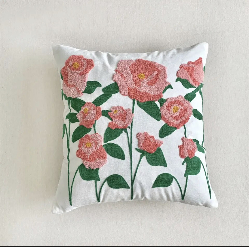 FUNDA COJÍN HOMESTORE BORDADA ROSAS 45 X 45 CM MULTICOLOR - 2