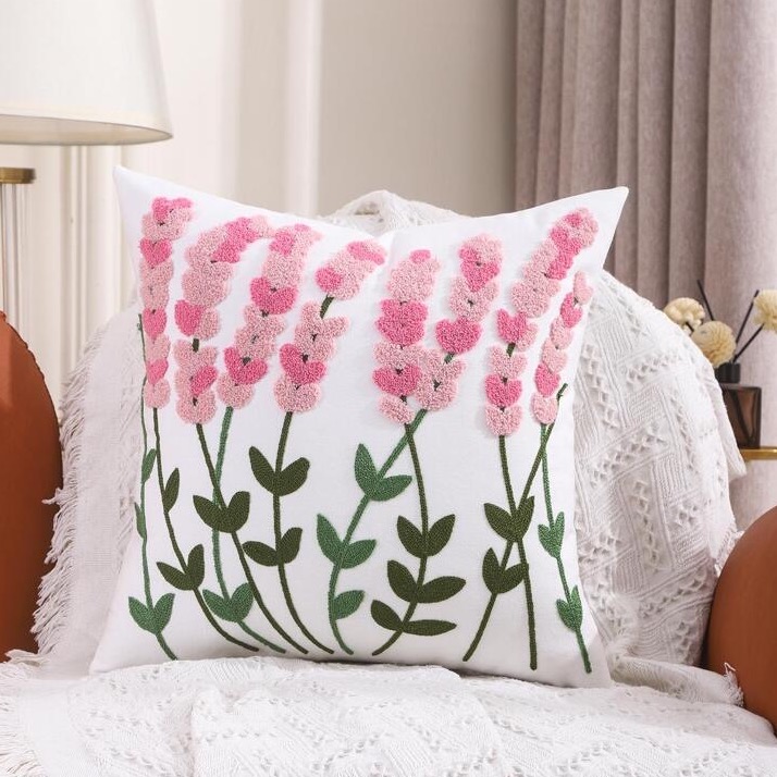 FUNDA COJÍN HOMESTORE BORDADA 45 X 45 CM LAVANDA ROSADO - 1