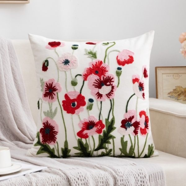 FUNDA COJÍN HOMESTORE BORDADA PISTILOS ROSAS 45 X 45 CM MULTICOLOR - 1