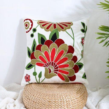 COJÍN HOMESTORE BORDADO FLOR 45 X 45 CM ROJO - 2