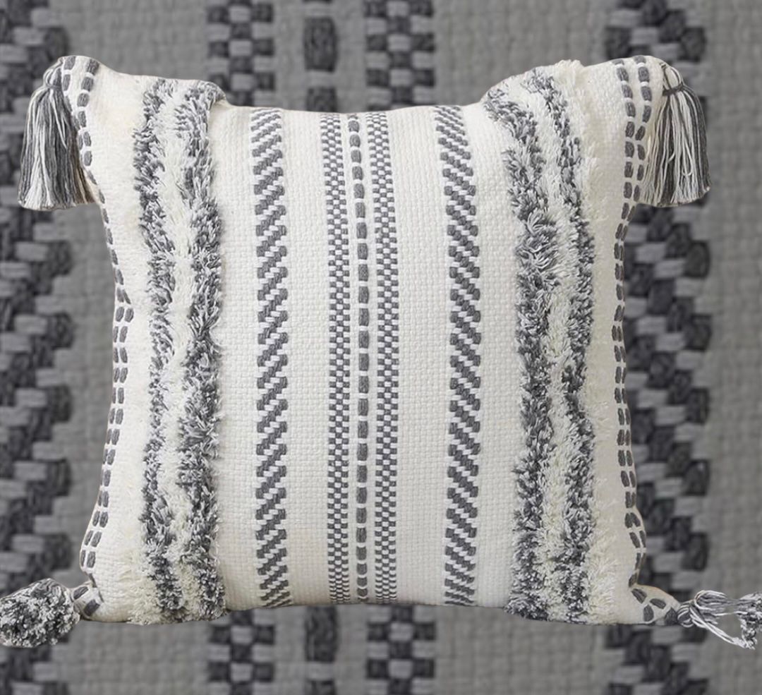 COJÍN HOMESTORE BOHO TEJIDO 45 X 45 CM GRIS - 1