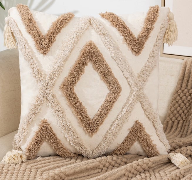COJÍN HOMESTORE BOHO ROMBO 45 X 45 CM CAFÉ CLARO - 1