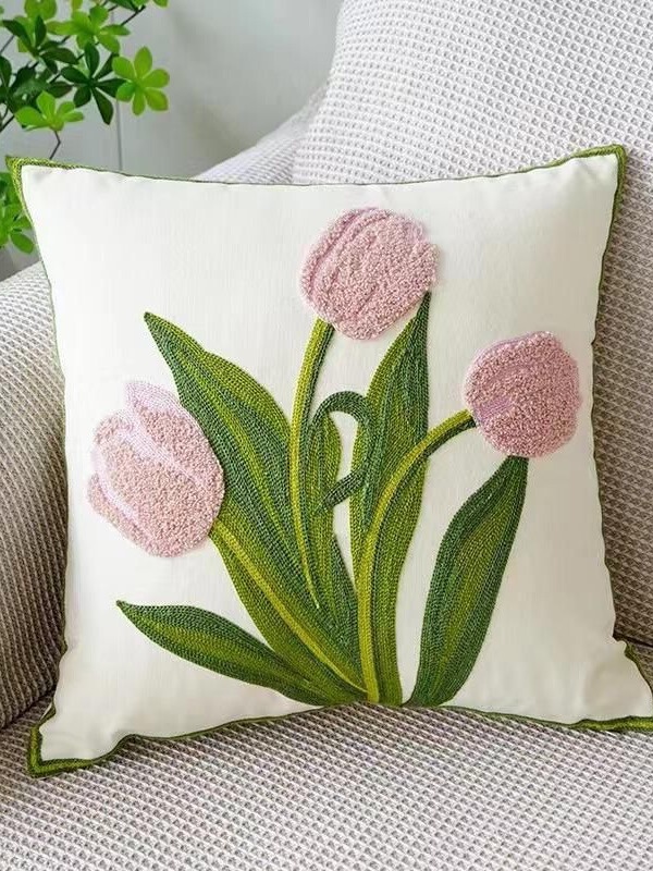 COJÍN HOMESTORE BORDADO TULIPAN 45 X 45 CM ROSADO - 2