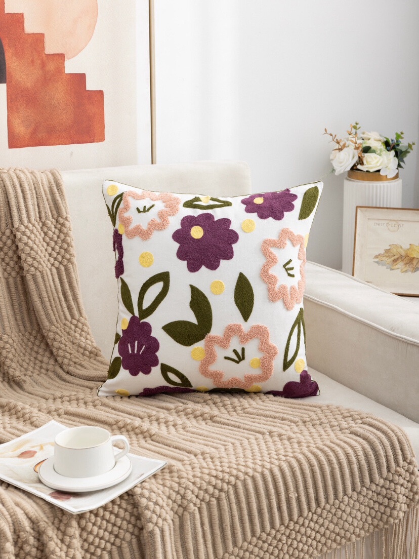 COJÍN HOMESTORE BORDADO FLORES PURPURA 45 X 45 CM MULTICOLOR - 2
