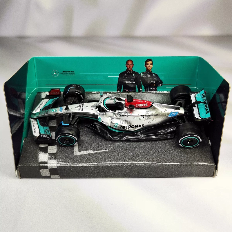 AUTO ESCALA FÓRMULA 1 MERCEDES W13 2022 G. RUSSELL ESC 1.43 - 3